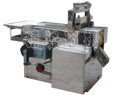 點擊查看詳細(xì)信息<br>標(biāo)題：直線往復(fù)式切藥機 閱讀次數(shù)：6293